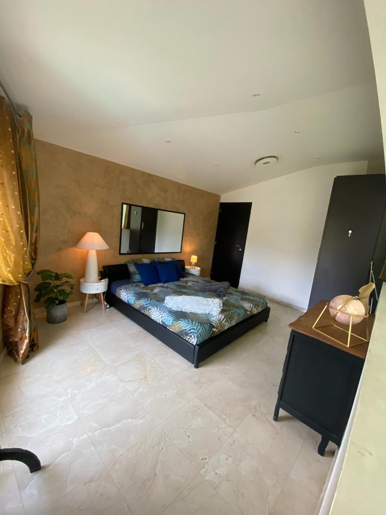 Villa St Jean Suite Romantique Λα Σιοτά Δωμάτιο φωτογραφία